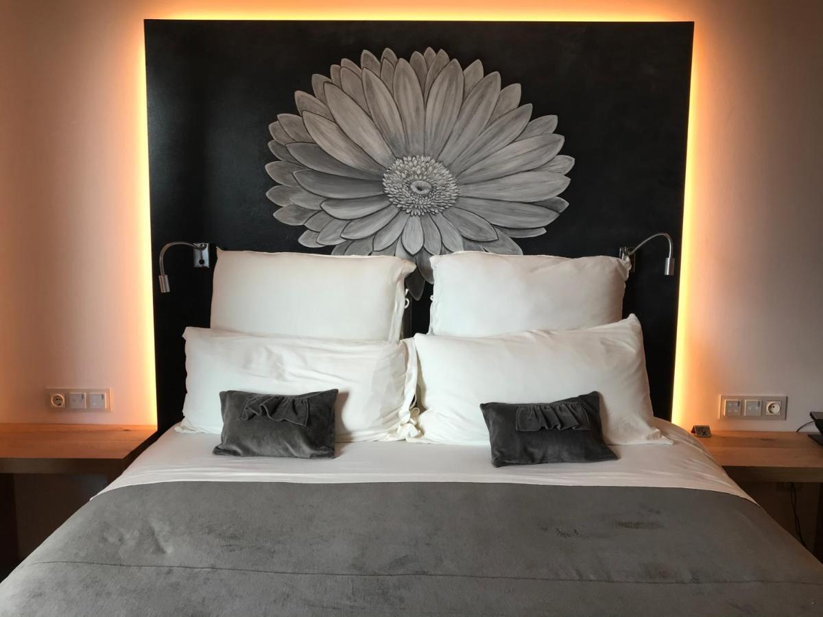 Boutique Hotel Urbisol Calders Extérieur photo